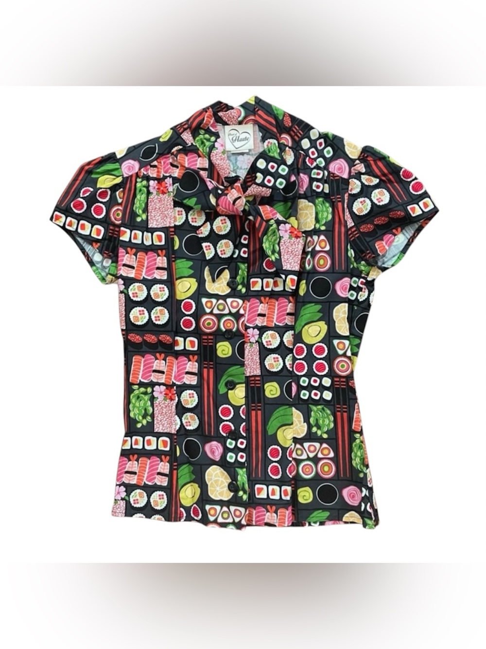 HEART OF HAUTE retro style top, size S, NWOT